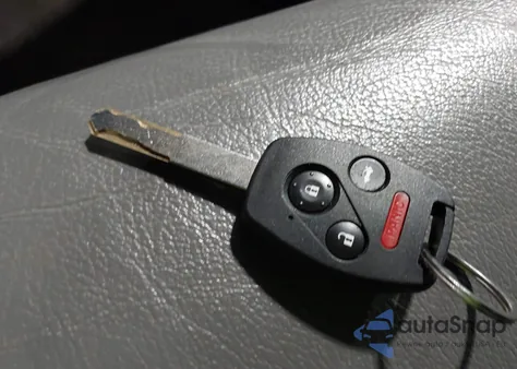 2010 Honda Odyssey Ex-L from USA, damaged, VIN 5FNRL3H71AB038244